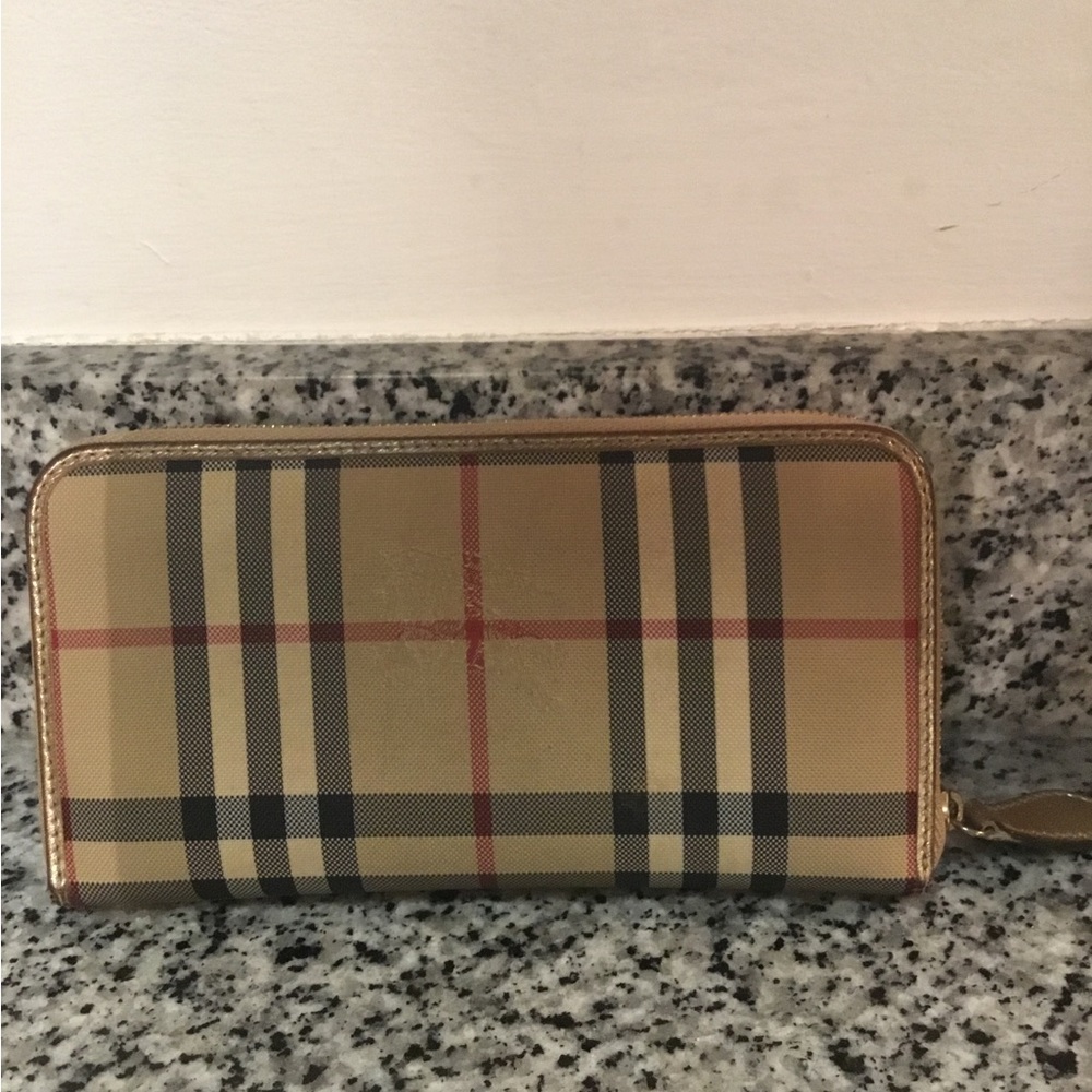Burberry Gold and Beige Check Clutch - Picture 11 of 12